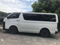 2017 Toyota Hiace Commuter White Manual Shift