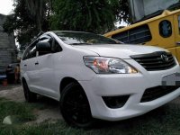 Toyota Innova J 2015 White SUV For Sale 