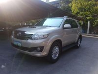 2013 Toyota Fortuner V 4x4 AT Beige For Sale 