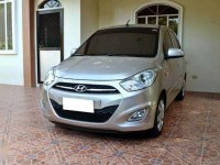 Hyundai i10 2012 MT Beige Hatchback For Sale 