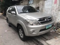2007s Toyota Fortuner G AT Silver For Sale 