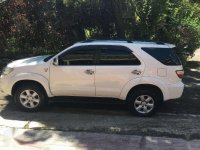 Toyota Fortuner 2011 2.5 g diesel (pearl white)