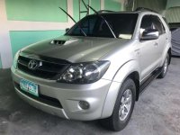 2008 Toyota Fortuner V 2009 2007 2006 2005 Alt Montero Everest