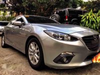2016 Mazda 3 sky-active 1.5 eng hb Well maintained