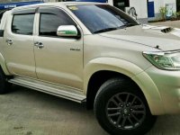 Toyota Hilux G manual 4x2 topoftheline 2014model