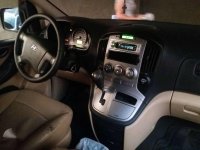 Hyundai Grand Starex 2012 gold FOR SALE 