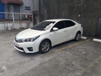 Toyota Corolla Altis 2015 1.6V White For Sale 