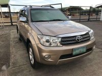 2010 Toyota Fortuner G 4X2 AT diesel