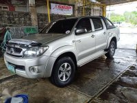 2009 TOYOTA Hilux G 4x2 Diesel MT FOR SALE