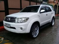 2010 Toyota Fortuner G matic gas FOR SALE