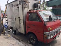 Isuzu Elf Aluminum VanTruck Red For Sale 