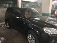Ford Escape 2.3L 4X2 AT XLS Black For Sale 