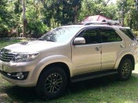 2015 Toyota Fortuner V 4x2 AT Beige For Sale 