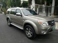 Well-maintained Ford Everest 2013 for sale