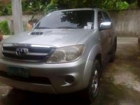 Toyota Fortuner V 2006mdl 4x4 automatic diesel top of the line