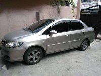 Selling my Honda City 2007 Automatic