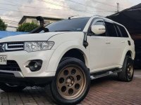 2014 Mitsubishi Montero GLX V White For Sale 