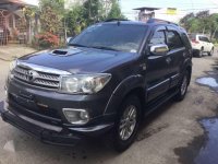 TOYOTA FORTUNER V 2011 Matic 4x4 For Sale 