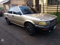 Toyota corolla xL 5 smallbody Golden For Sale 