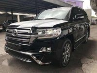 toyota landcruiser lc200 platinum dubai