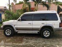 Mitsubihi Pajero Kick-up Roof for sale