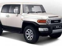 FJ Cruiser White on hand for sale