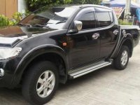 Mitsubishi Strada 2009 for sale