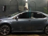 2015 Toyota Corolla Altis 2.0V - Top of the line