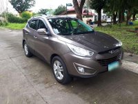 LOW KM FRESH 2010 hyundai tucson 4x4 diesel no innova fortuner montero