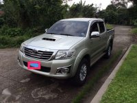 Toyota Hilux G 4x4 AT 2013 model FOR SALE