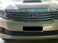 Toyota fortuner 2014 manual 4x2 personal car