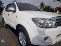 TOYOTA FORTUNER 2011 G * Automatic * 4X2