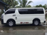 2013 Toyota Hi ace commuter. No scratches No dents. Private used.
