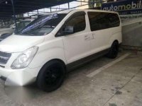 2011 Hyundai Starex Diesel White AT for sale 