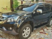 SELLING Isuzu Mu-x LS-A manual 2017