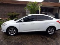 Ford Focus 2013 4 door 1.6L FOR SALE