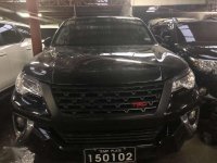 2016 Toyota Fortuner 2.4 G Automatic Black Altitude