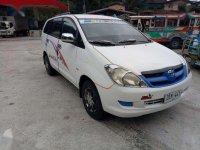 SELLING 2006 TOYOTA Innova j diesel