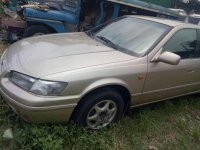 Toyota Camry 2.2 98 model top of the line