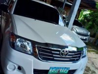 SELLING Toyota Hilux