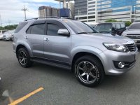 TOYOTA Fortuner G 2015 matic FOR SALE