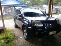 SELLING Nissan Xtrail 2005