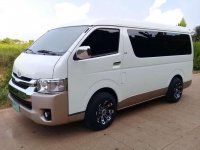 Toyota Grandia 2010 FOR SALE