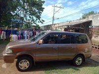 Toyot Revo 2002 gas FOR SALE