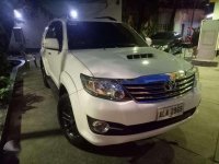 SELLING TOYOTA Fortuner 2015