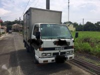 SELLING ISUZU Elf closed van 2011