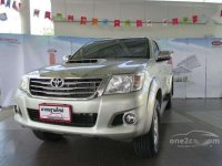 Toyota Hilux E 2015 MT 1-Owned 785T Fixed Dsl Casa Rec