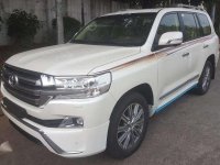 2018 Brand New TOYOTA Land Cruiser LC200 Dubai