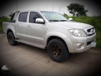 Toyota Hilux G 2010 model FOR SALE