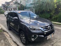 SELLING TOYOTA Fortuner V 2016